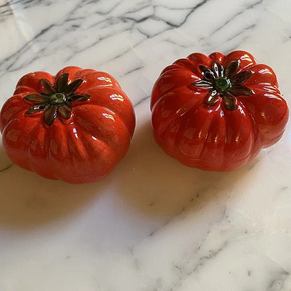 Salt pepper tomato