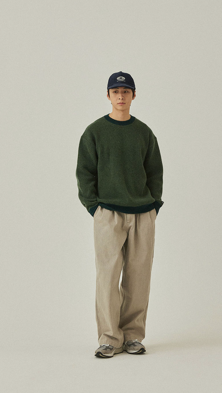 Two-tuck wide cation pants, light beige