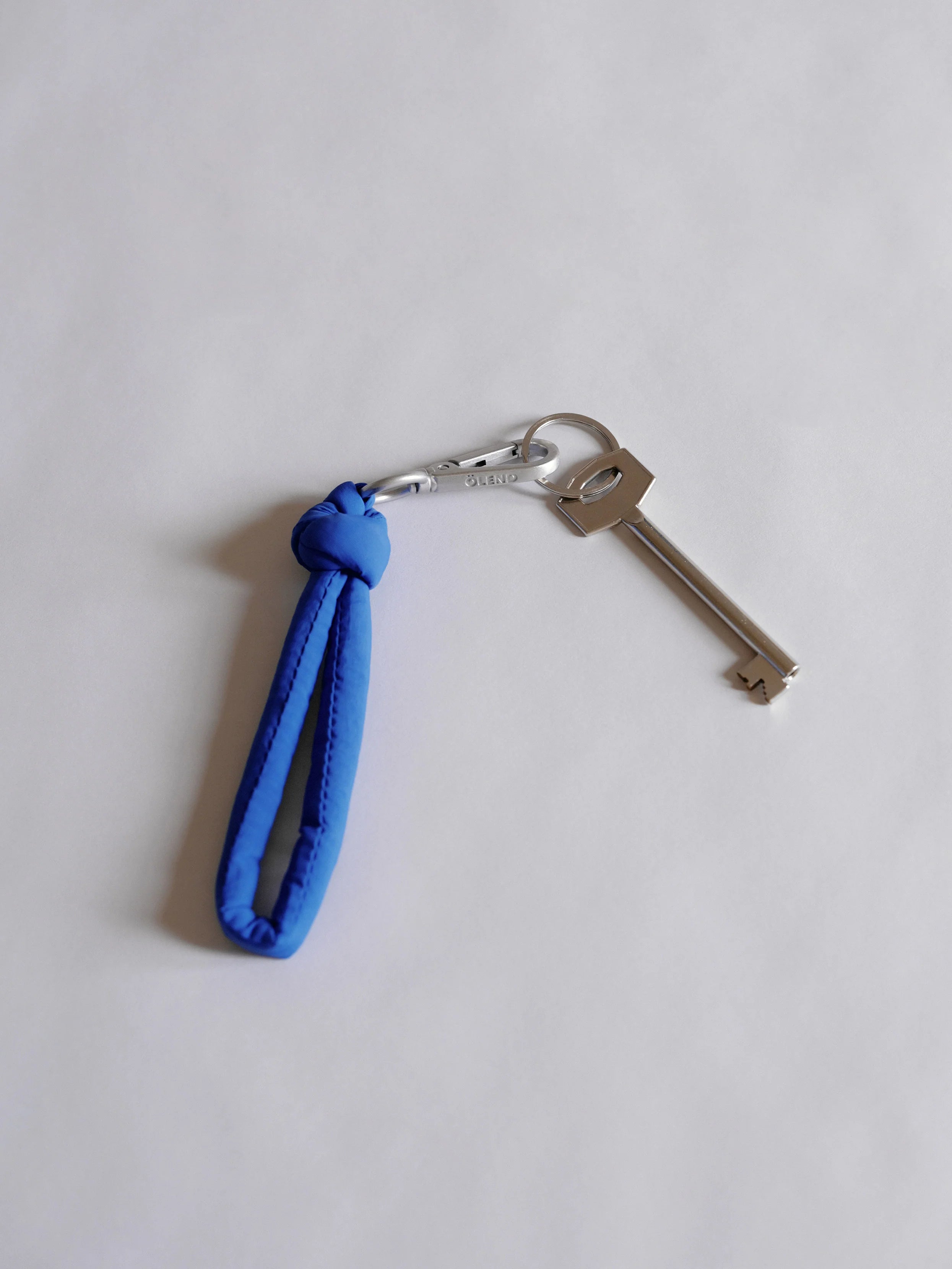 Puffy key chain cobalt blue