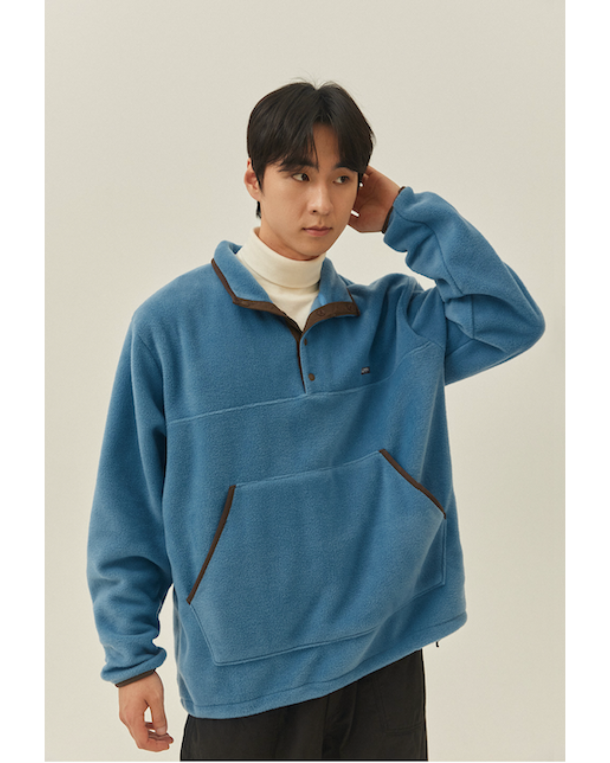 Sky blue fleece button anorak