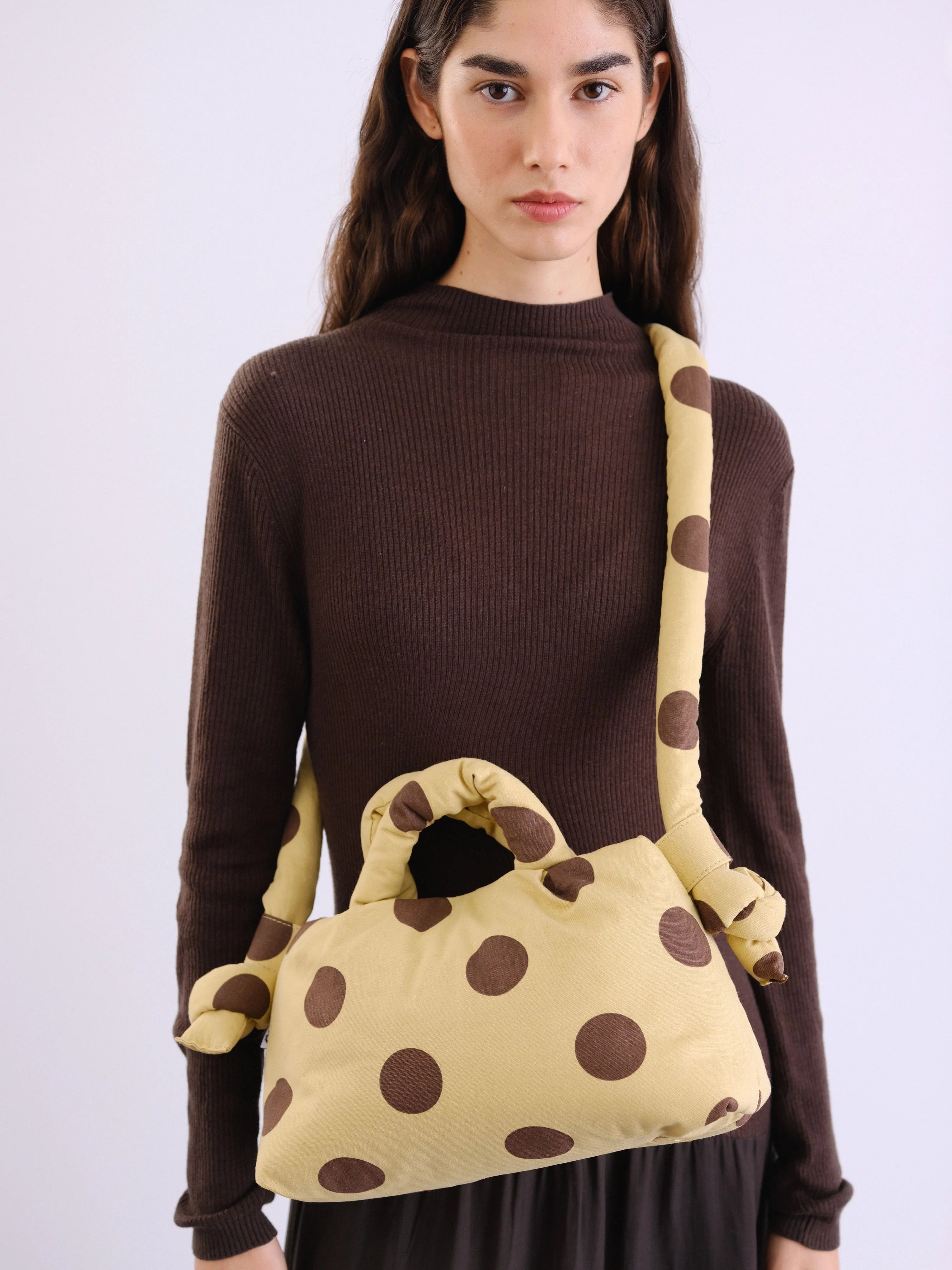 Mini Ona bag dots chocolate lime