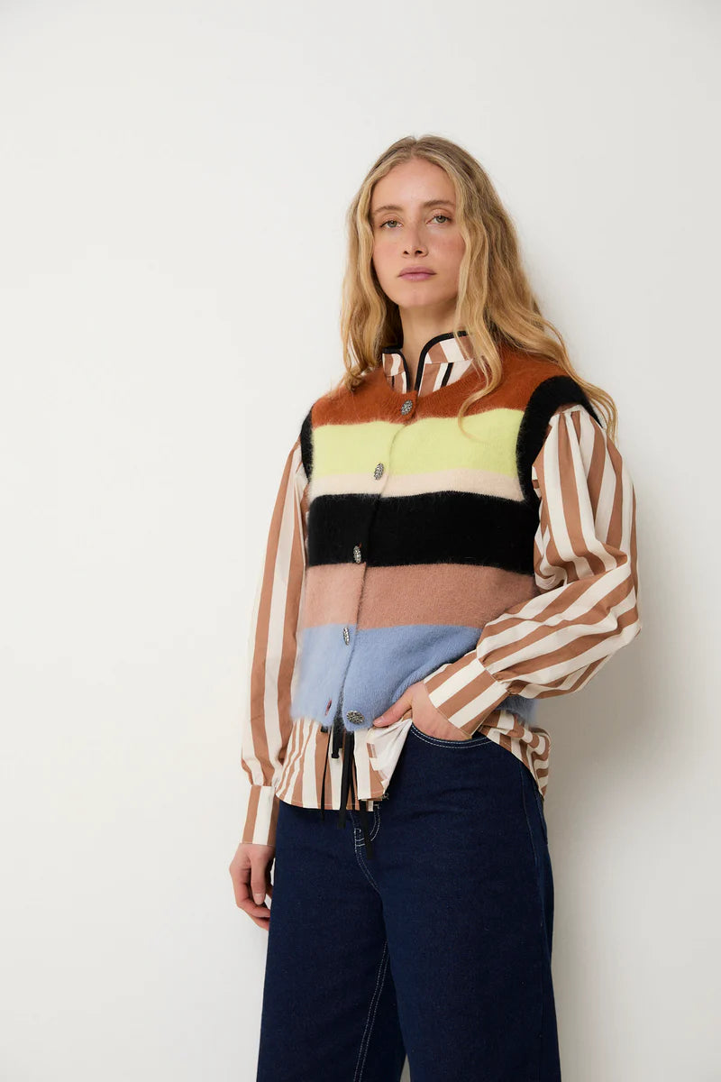 Caramel knit Nagoya vest