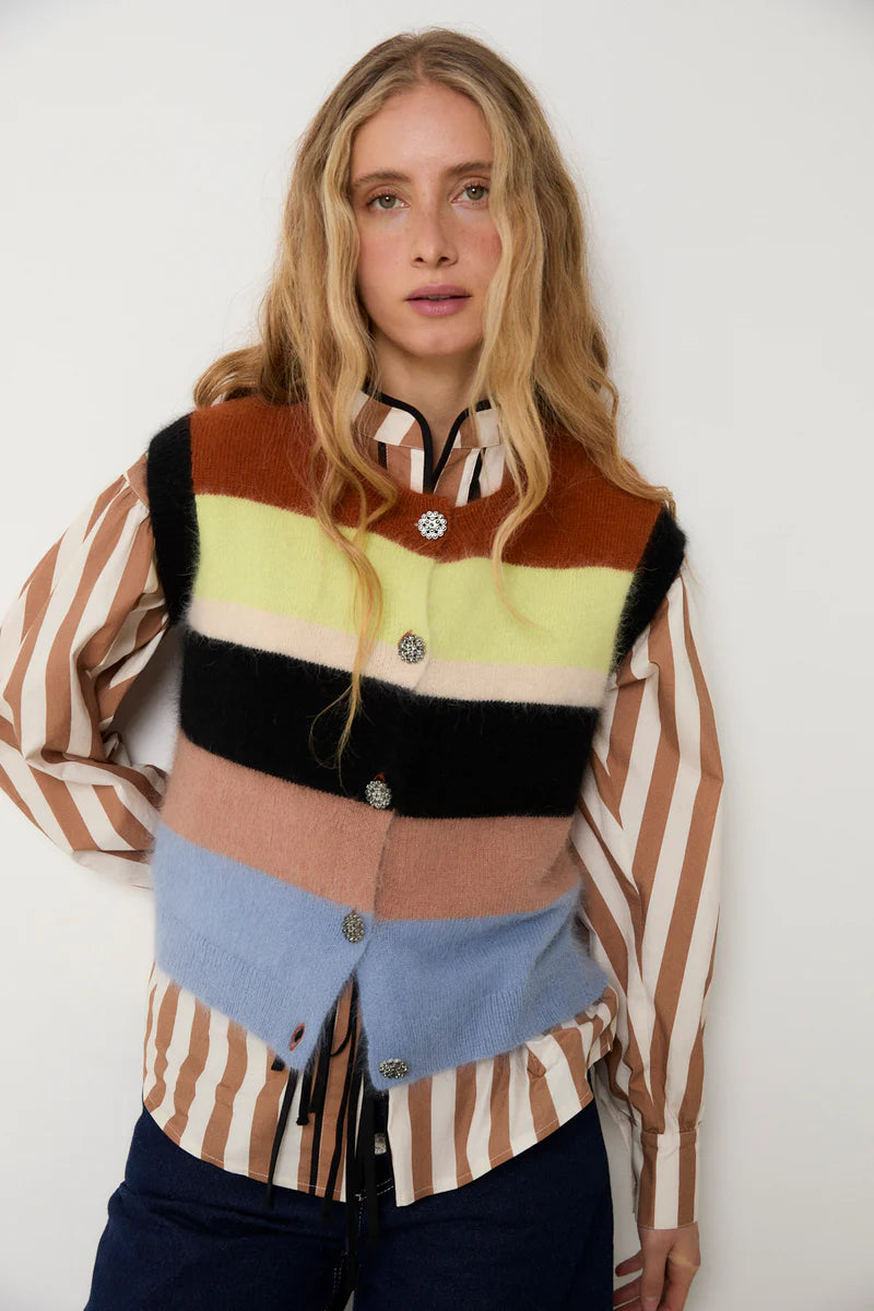 Caramel knit Nagoya vest