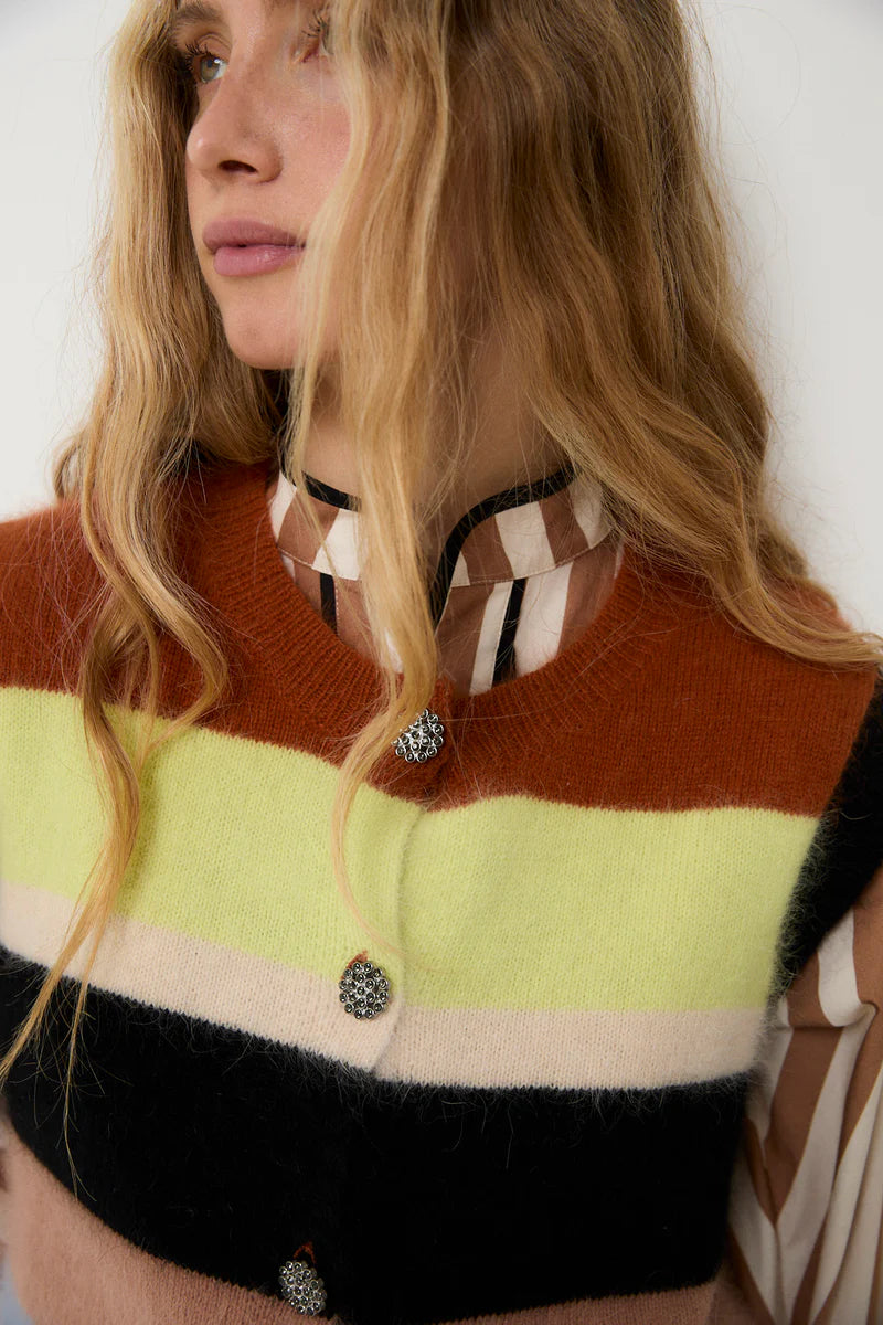 Caramel knit Nagoya vest