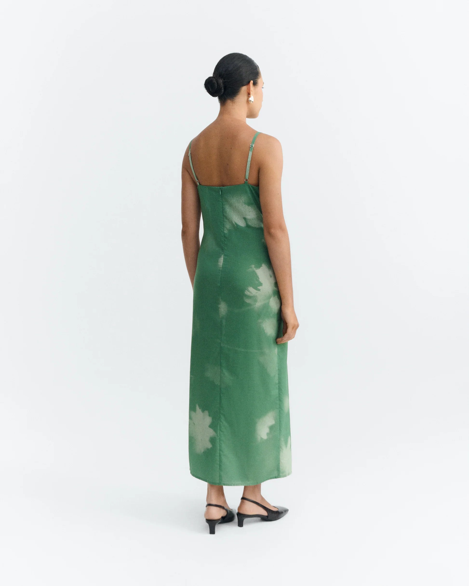 Sunniva long green dress