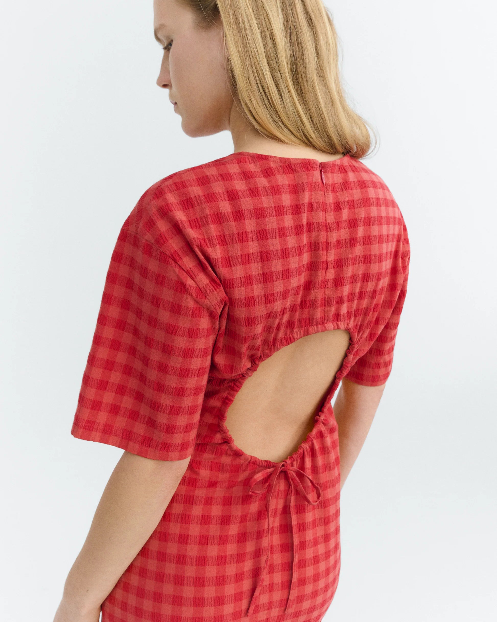 Kina red checks seersucker red