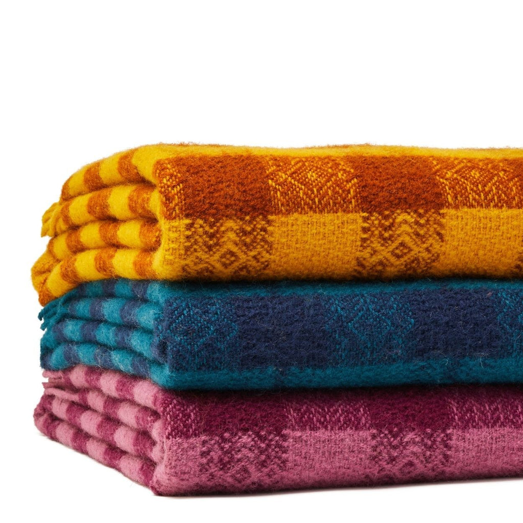 Virgin wool throw