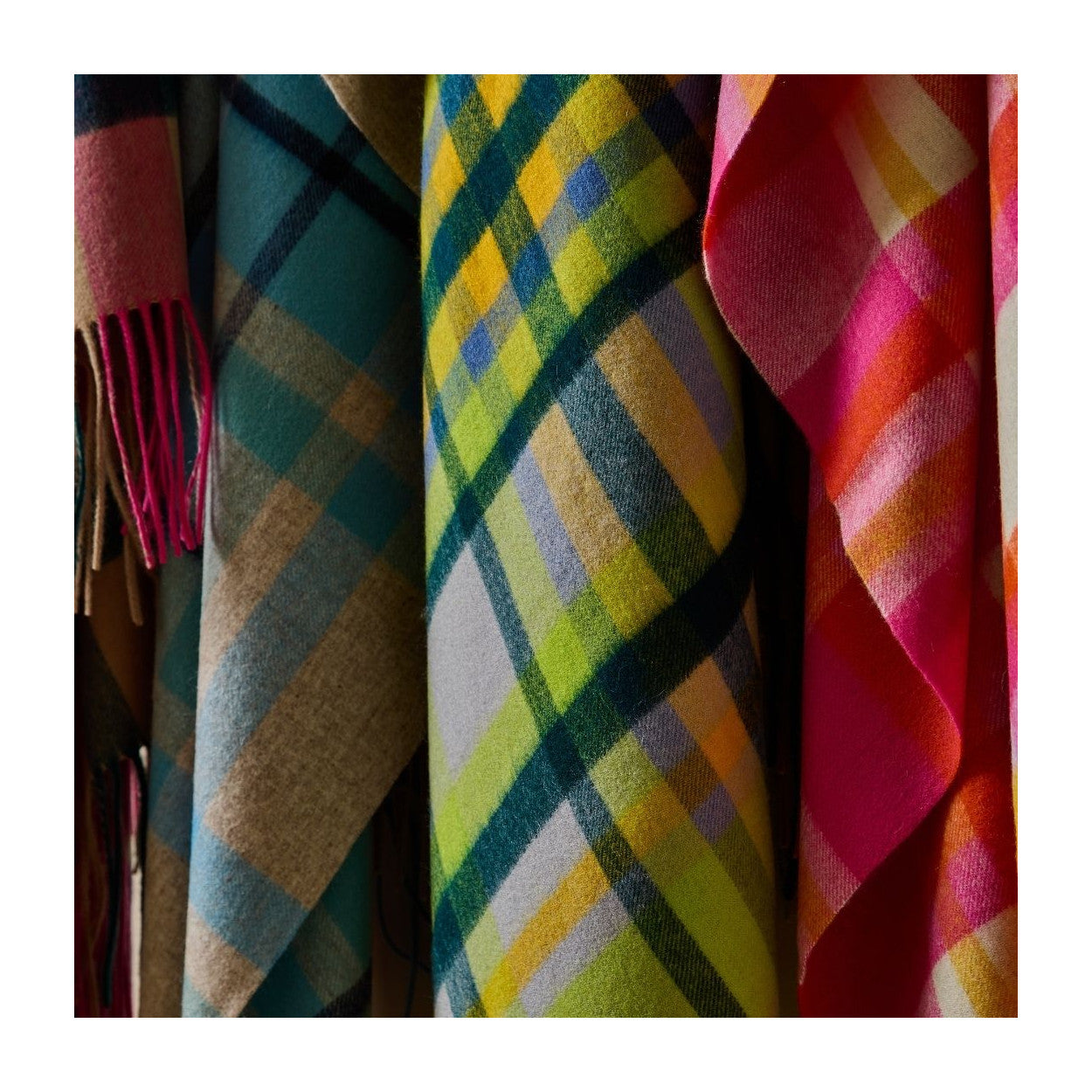 Green virgin wool throw