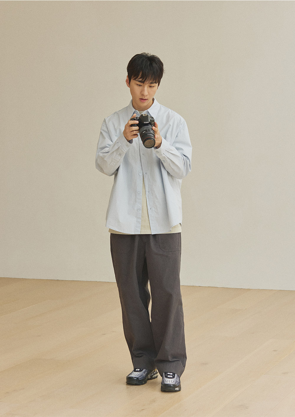 One-tuck wide fatigue pants charcoal