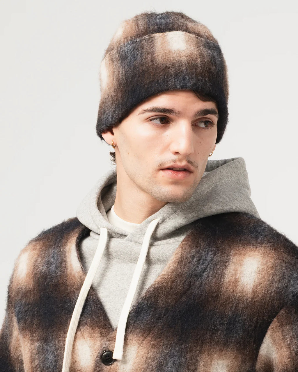 Skully hat sepia cream