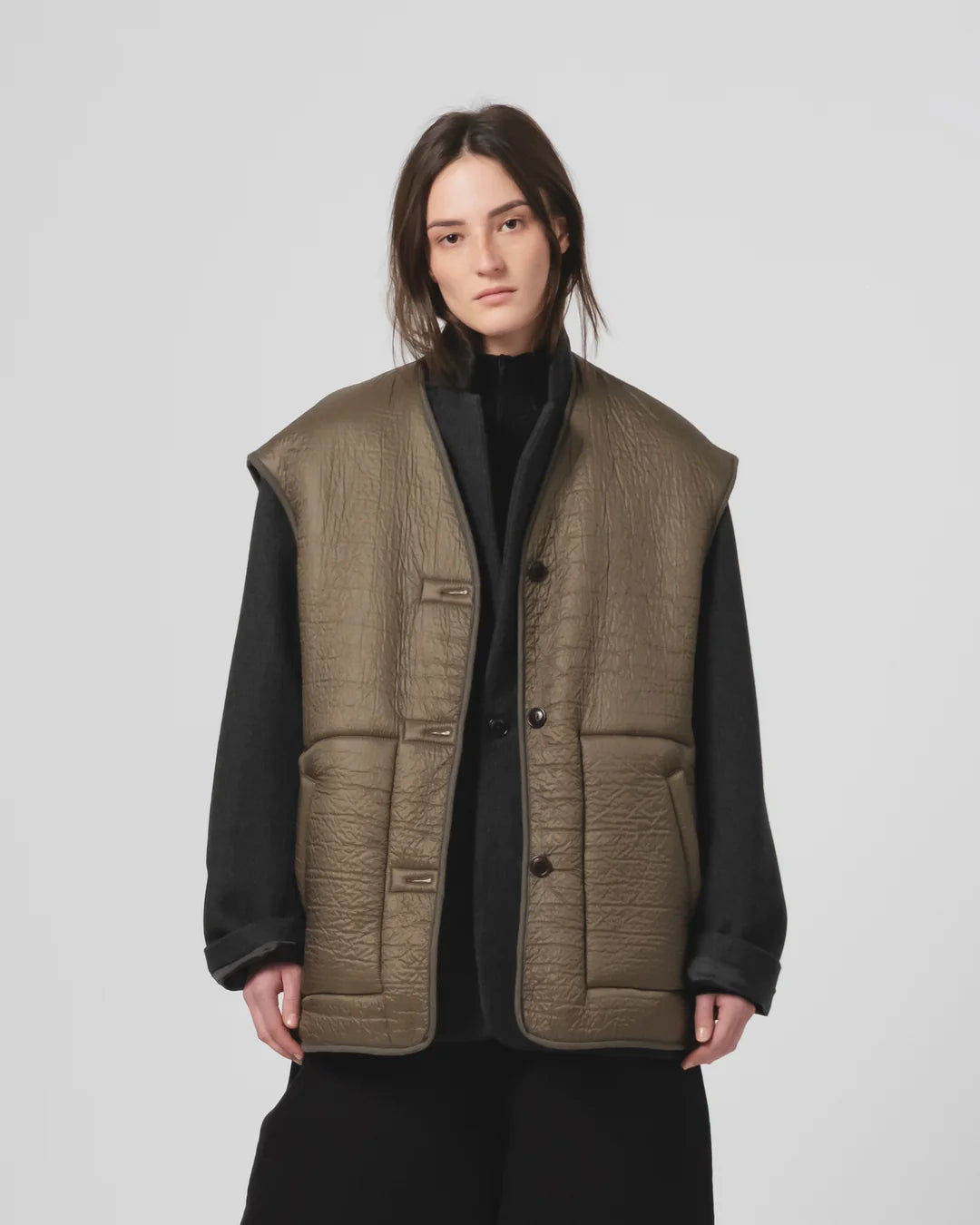 Ridge Vest Nylon Down Fossil Green / Off White